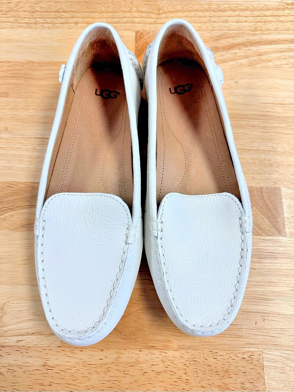 UGG Flores Leather Driving Moccasins White US 7.5